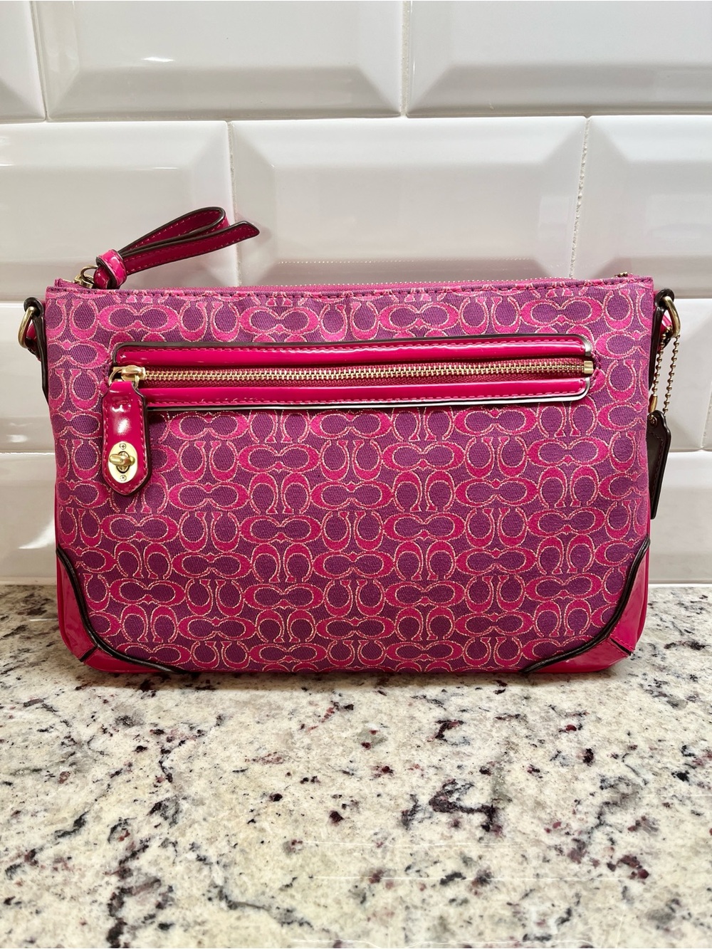 Coach Poppy Signature Metallic East West Swingpack Crossbody EUC